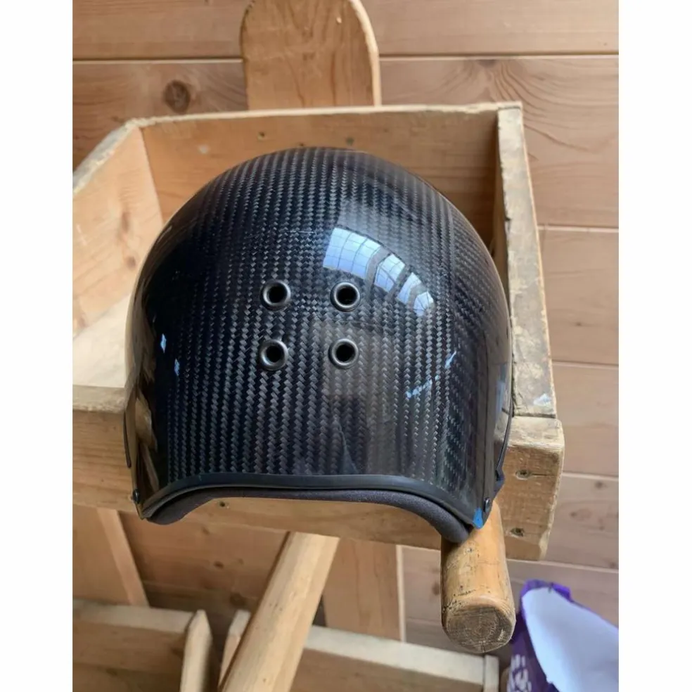 Casque égide carbon