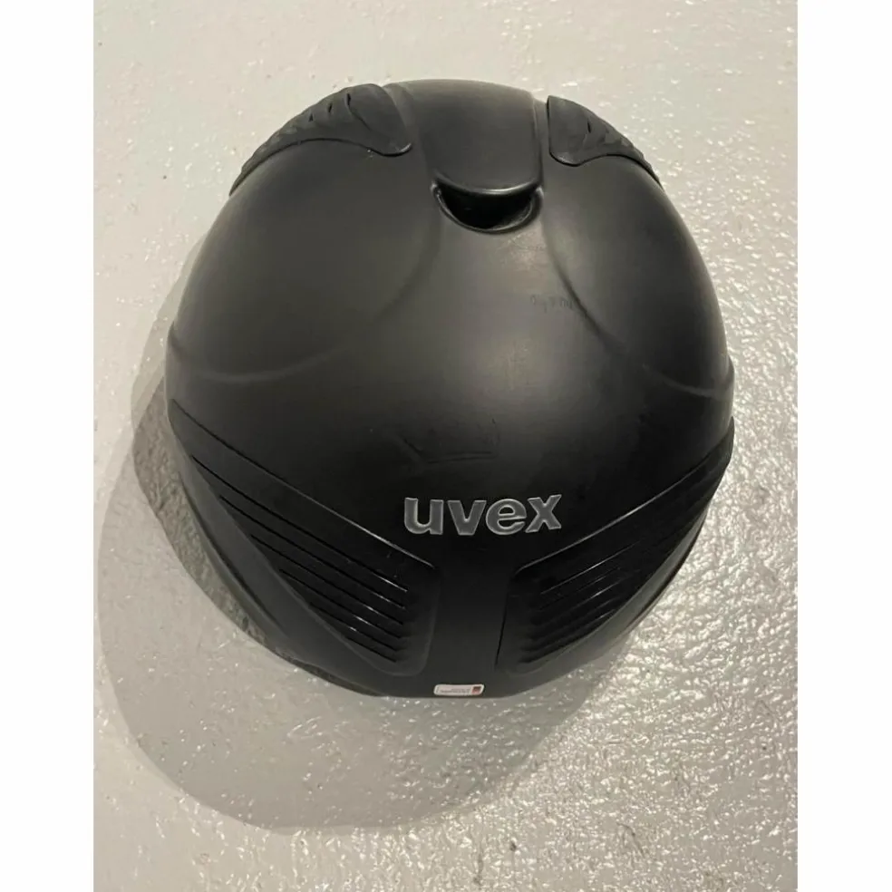 Casque noir Uvex