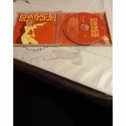 CD AUDIO DANCE MACHINE spécial boys