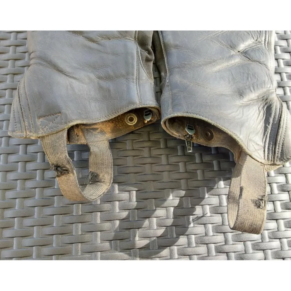 Chaps cuir Fouganza