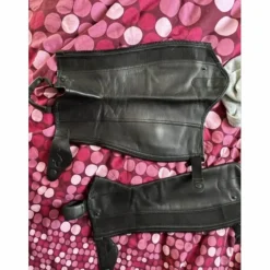 Chaps noires