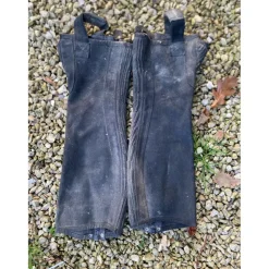 Chaps noires