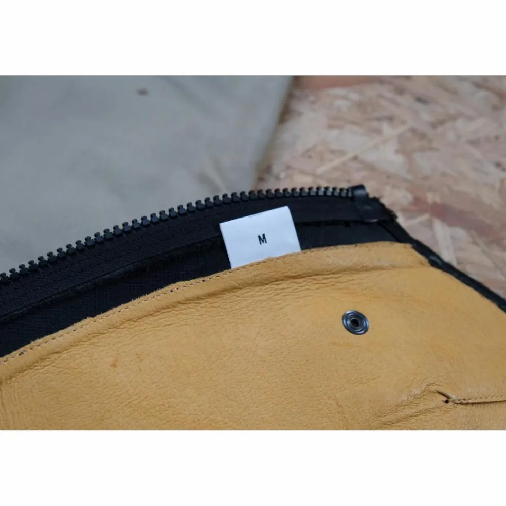 Chaps TdeT noires taille M