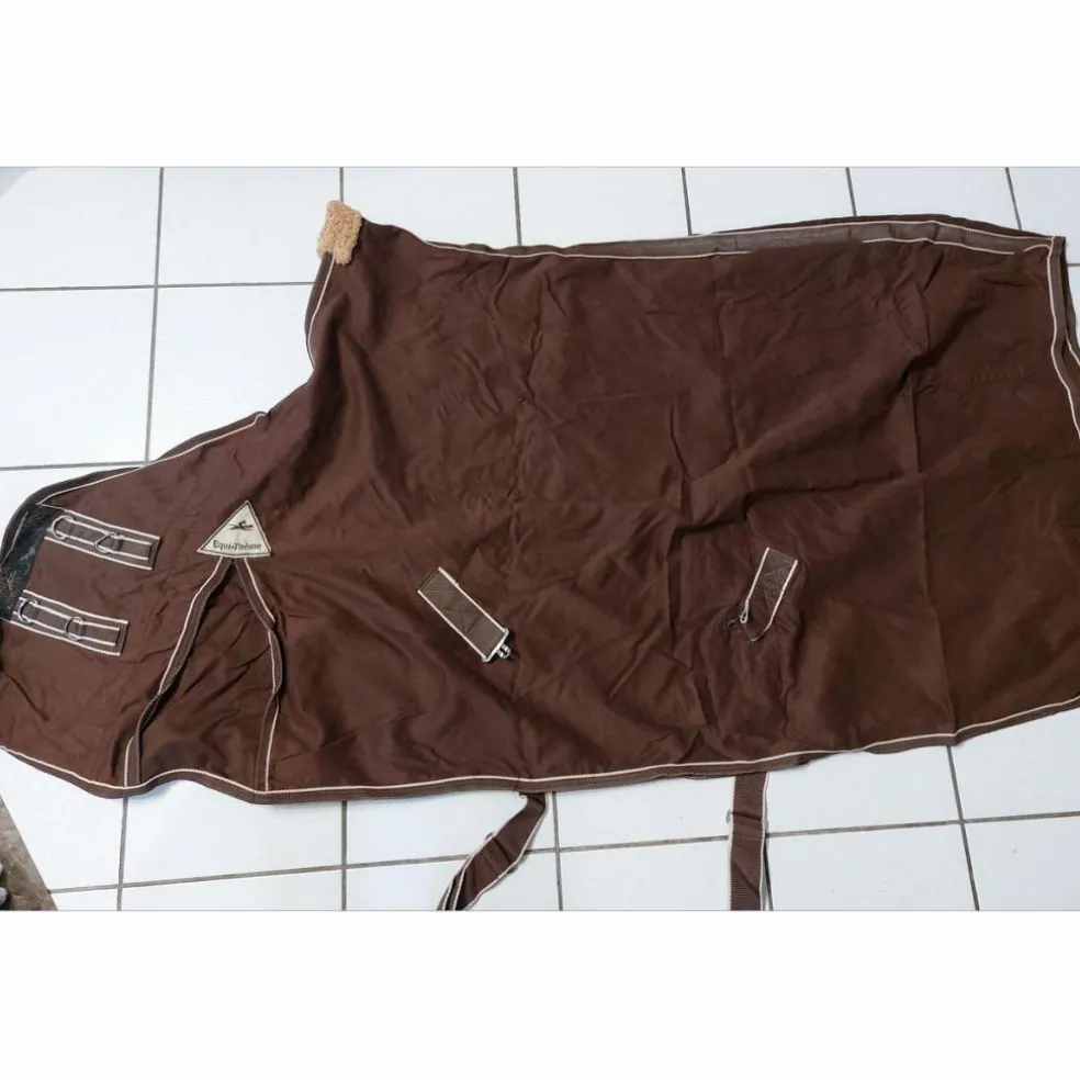 Chemise d'écurie marron de la marque EQUITHEME