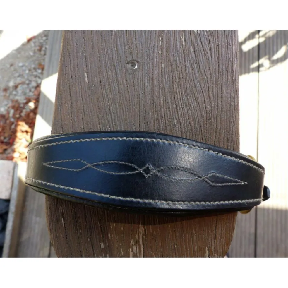 Collier de chasse en cuir