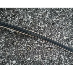 Collier de chasse noir et beige