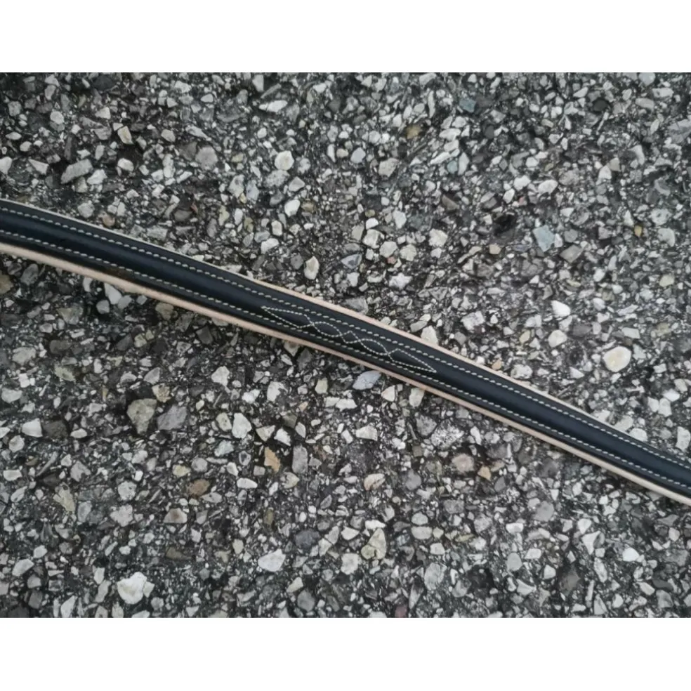 Collier de chasse noir et beige