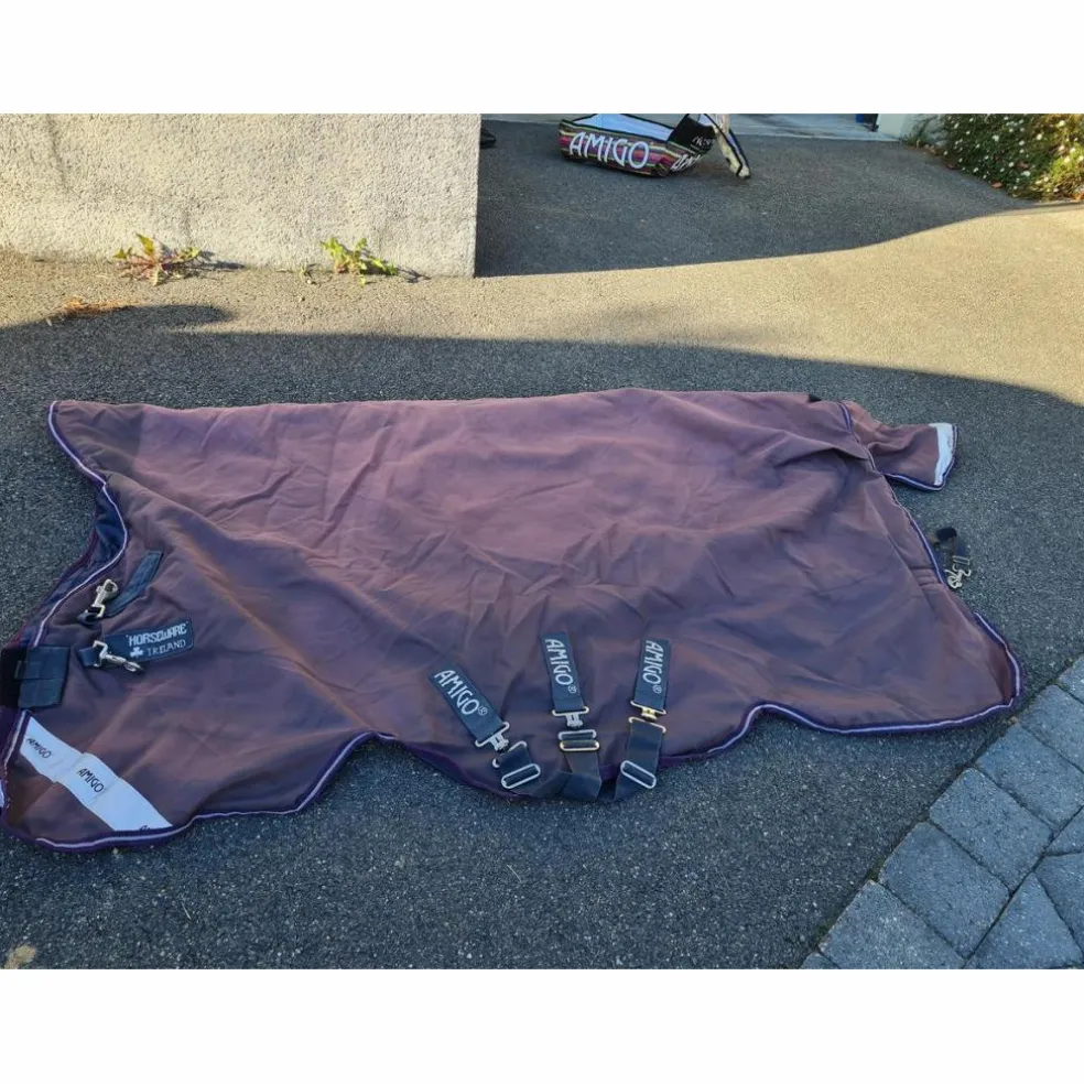 Couverture AMIGO Bravo 12 WUG medium 250g 5'9" (125 cms)