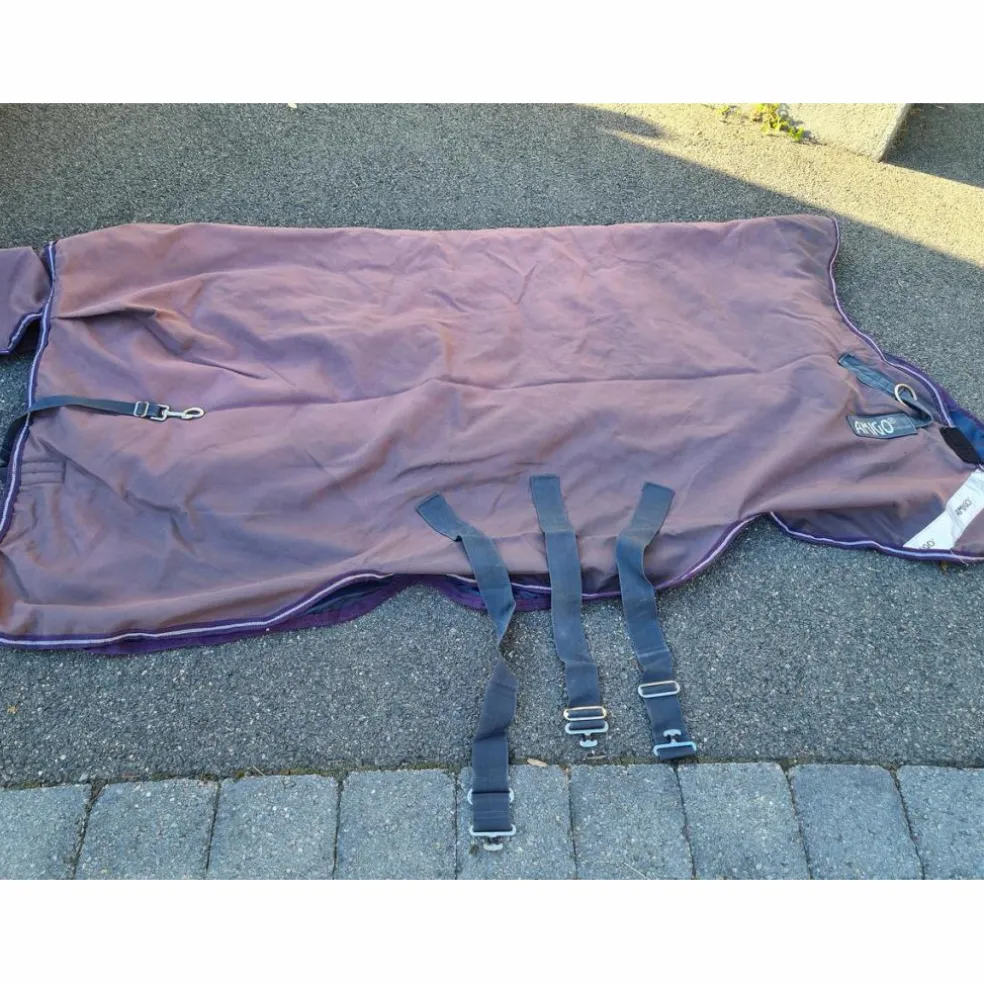 Couverture AMIGO Bravo 12 WUG medium 250g 5'9" (125 cms)