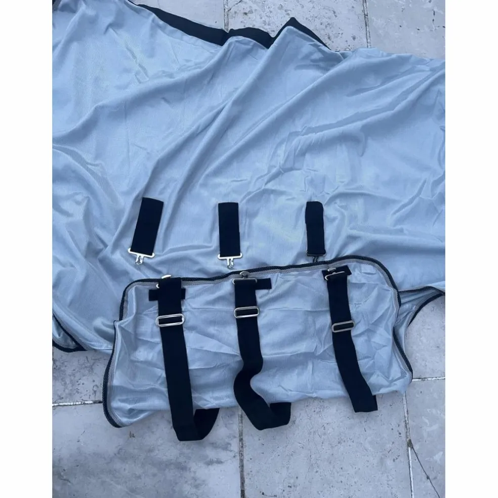 Couverture anti mouches riding world neuve