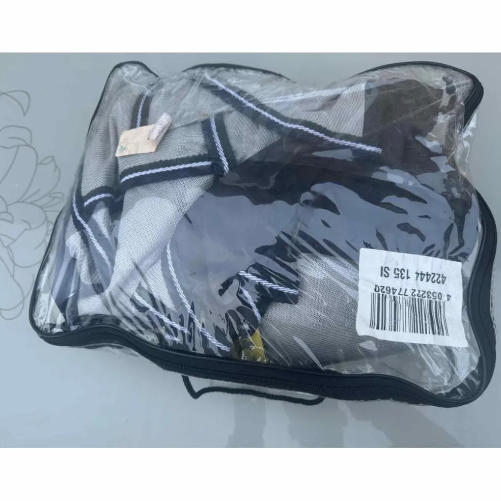 Couverture anti-mouches