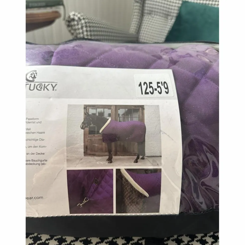 Couverture d’écurie violette