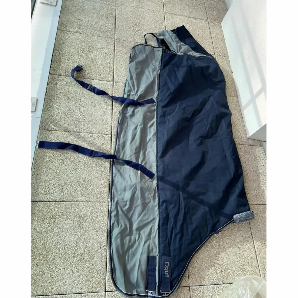 Couverture Equithème pour cheval