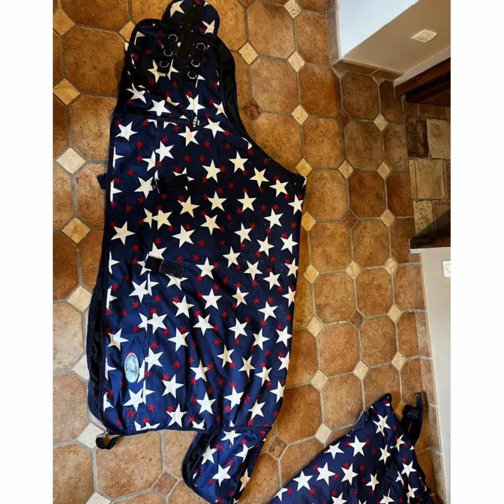 Couverture imperméable 300 gr au motif Etoile