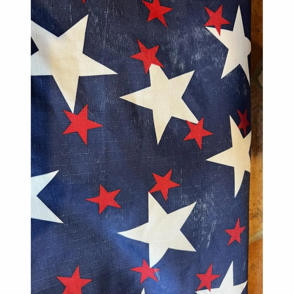 Couverture imperméable 300 gr au motif Etoile