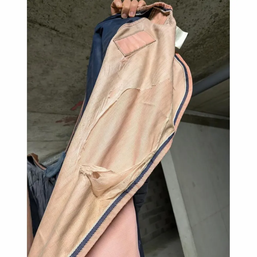 COUVERTURE IMPERMEABLE