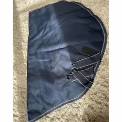couverture paddock et couvre cou imperméable bleu
