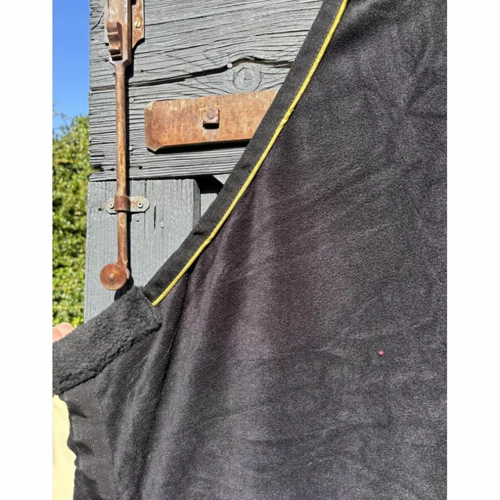 Couverture polaire noire Equitheme