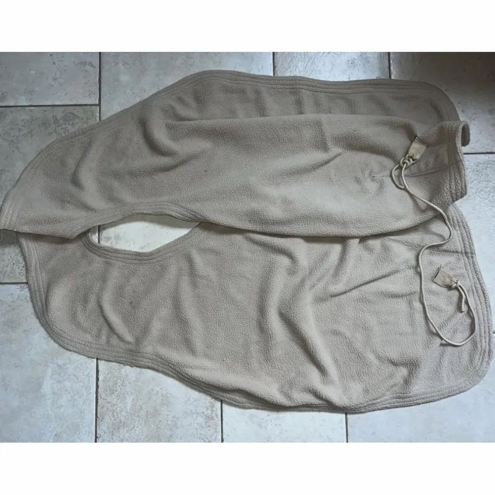Couvre-reins polaire