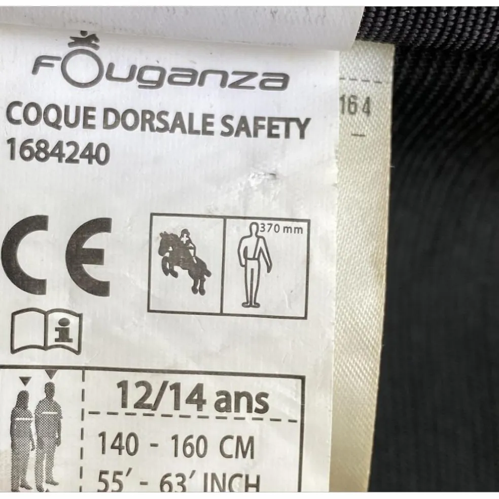 Dorsale noir fouganza