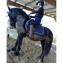 Ensemble bleu marine