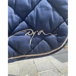 ensemble bonnet tapis dy’on poney