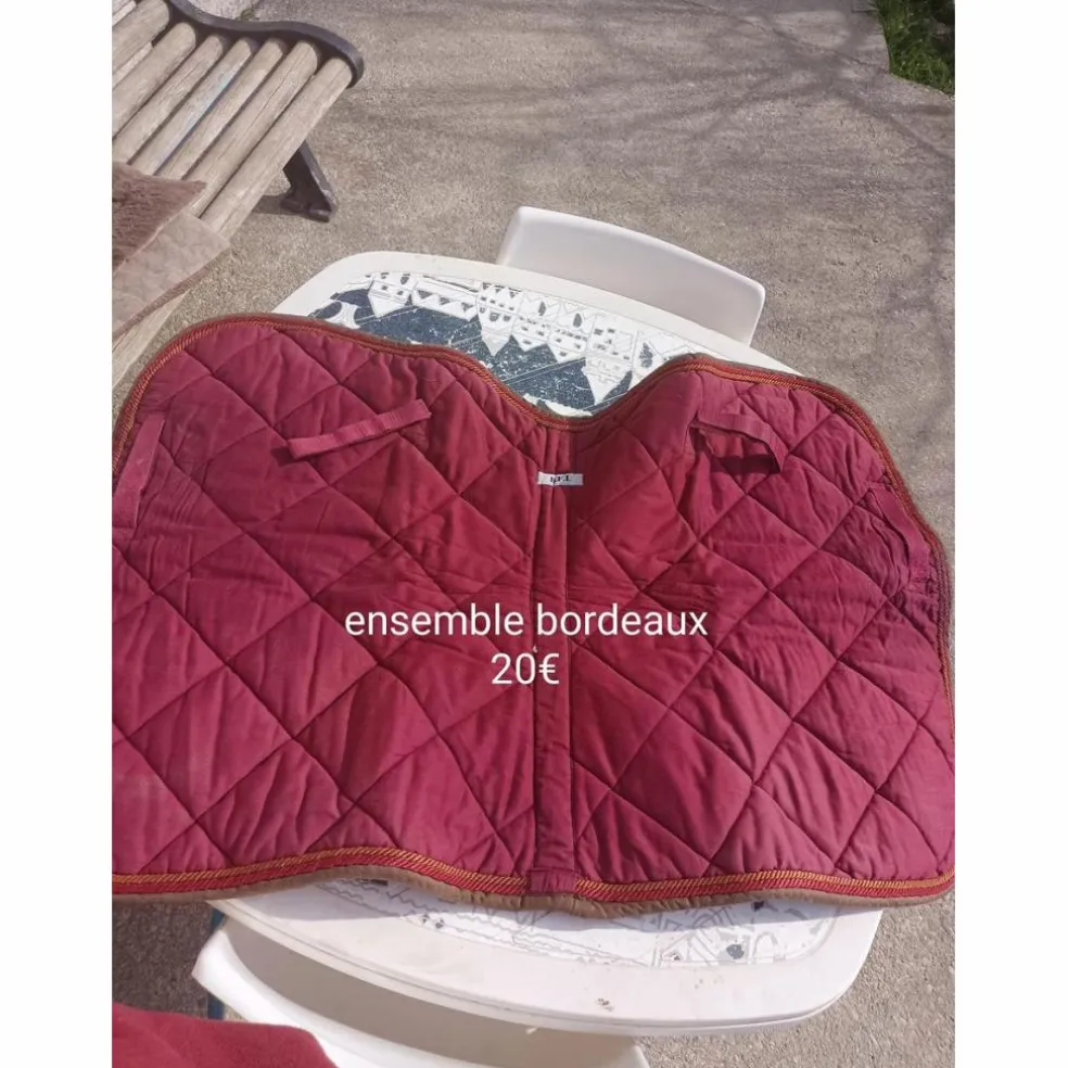 ensemble bordeaux