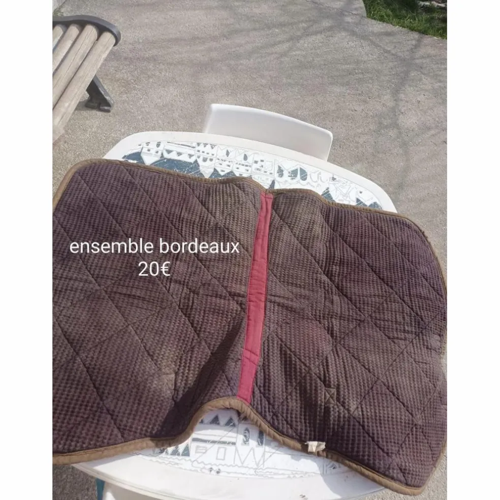 ensemble bordeaux