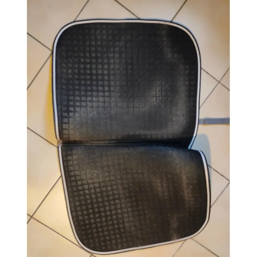 Ensemble dressage gris