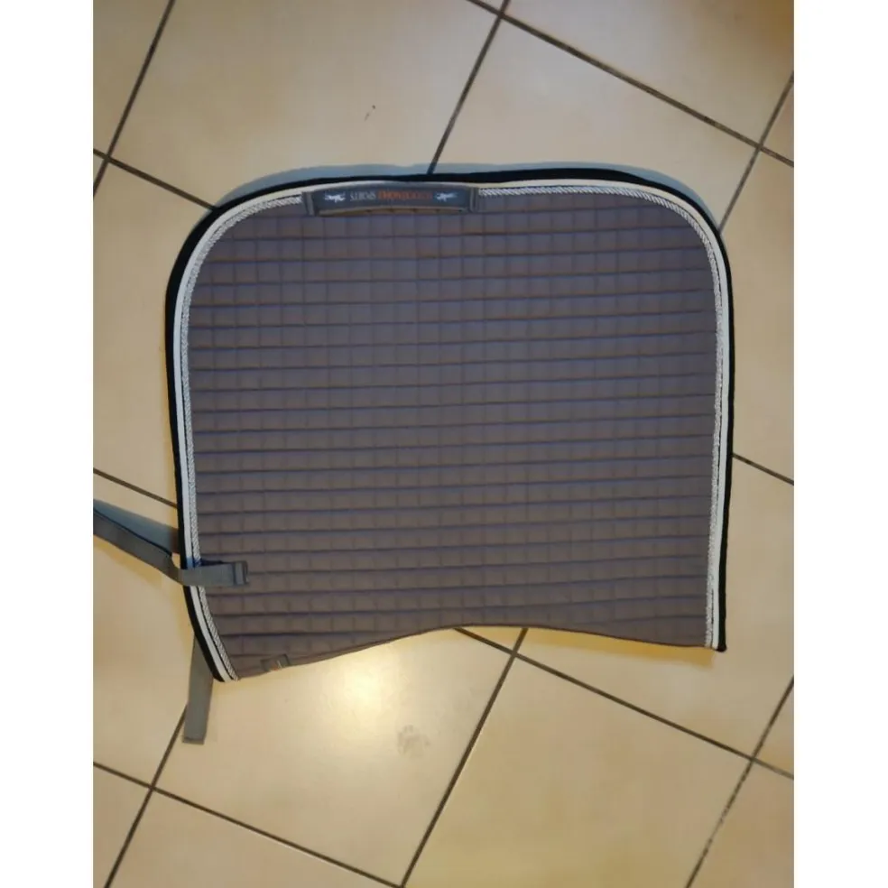 Ensemble dressage gris