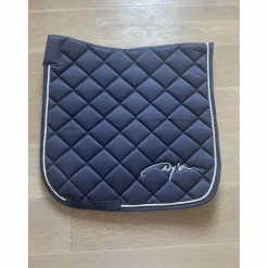 ensemble dy’on bonnet + tapis