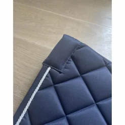 ensemble dy’on bonnet + tapis