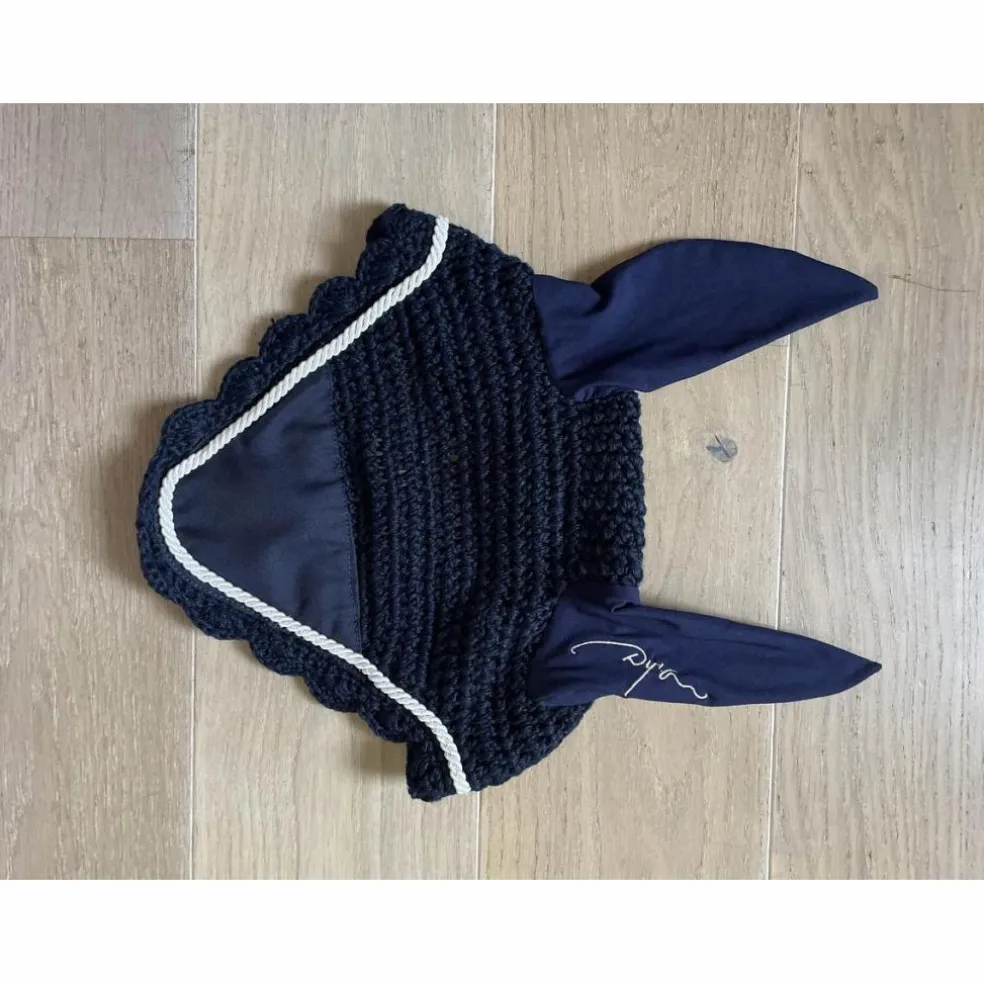 ensemble dy’on bonnet + tapis