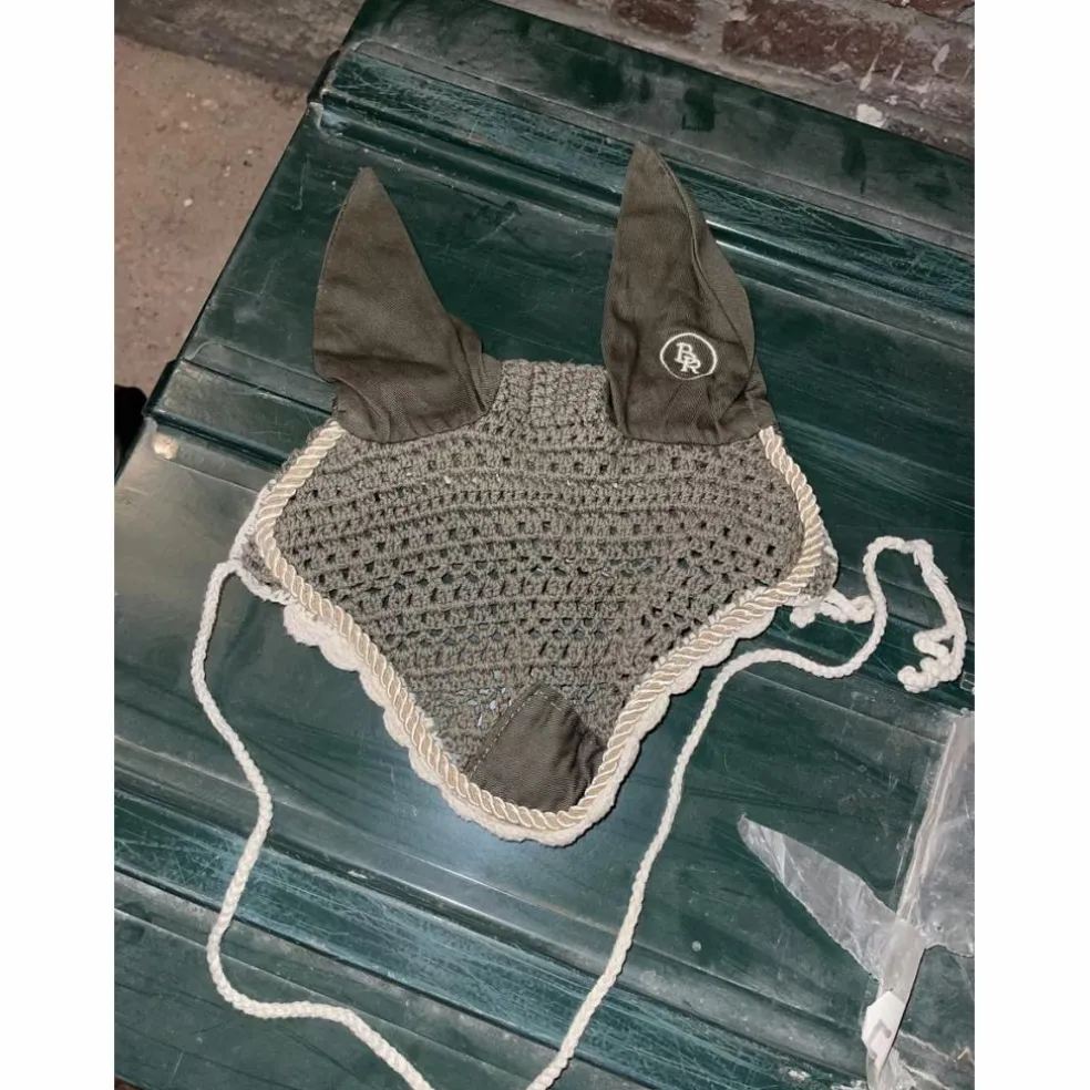 Ensemble poney tapis brodé "Elise" et bonnet vert amande HFI