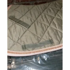 Ensemble poney tapis brodé
