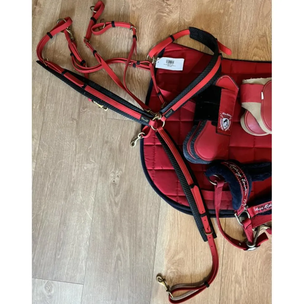 Ensemble rouge comme neuf !