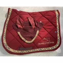 Ensemble Tapis + Bonnet Equidées