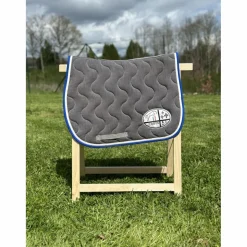 Ensemble Tapis + Bonnet Jump’In x Ohlala