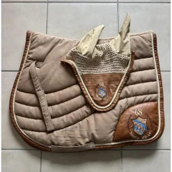 Ensemble tapis + bonnet marron