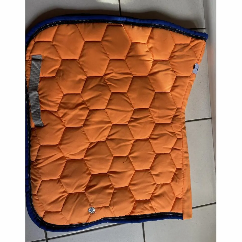 Ensemble tapis/ bonnet
