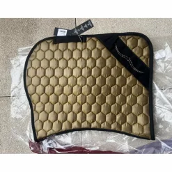 Ensemble tapis bonnet neuf avec étiquette