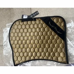 Ensemble tapis bonnet neuf avec étiquette