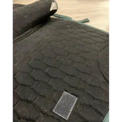 Ensemble Tapis/ Bonnet vert sapin Félix Bühler