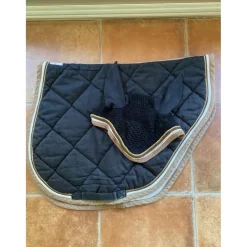 ensemble tapis de selle et bonnet noir et beige sport