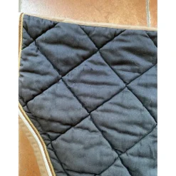 ensemble tapis de selle et bonnet noir et beige sport
