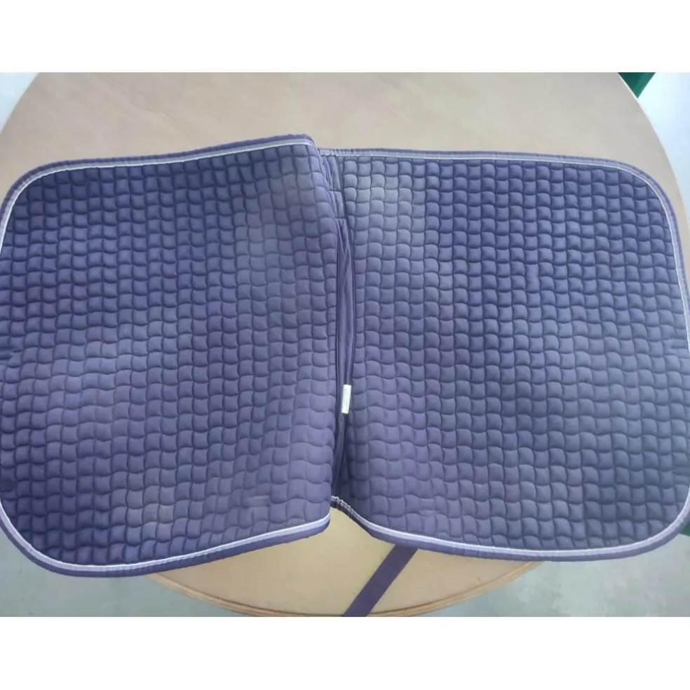Ensemble Tapis dressage Eskadron et Bonnet