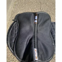 Ensemble tapis et amortisseur