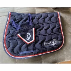 Ensemble tapis et bonnet cheval