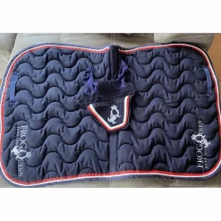 Ensemble tapis et bonnet cheval