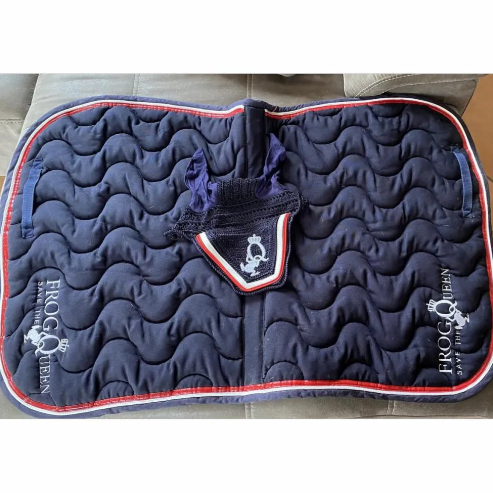 Ensemble tapis et bonnet cheval